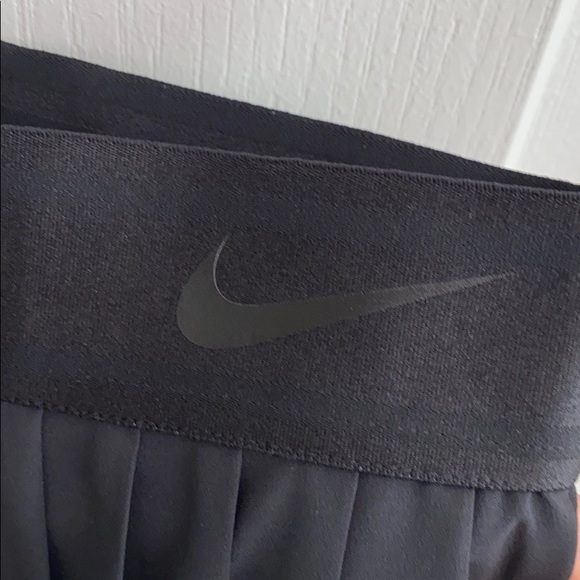 Nike Black pleated tennis skirt BNWT - Picture 4 of 16